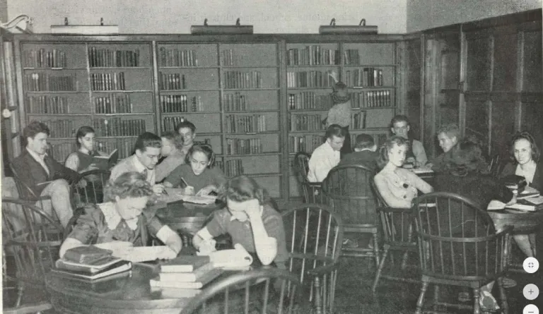 Black and white photo of students at Wyandotte High School