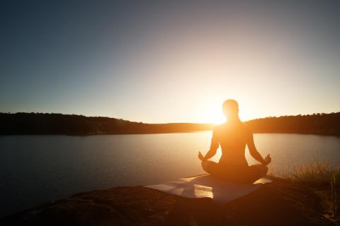 Lake yoga