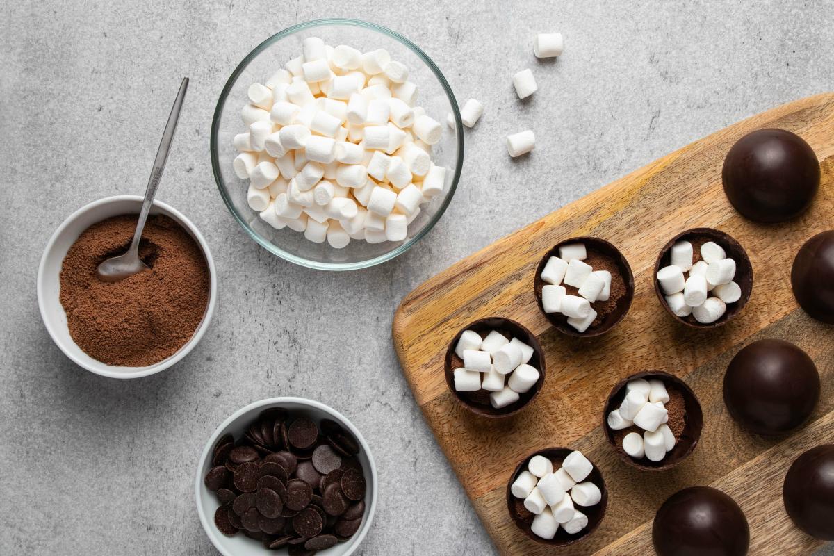 hot chocolate bomb ingredients